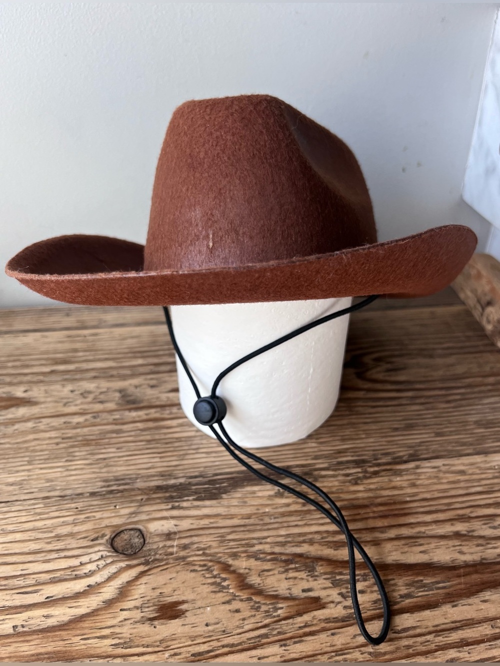 Small Brown Felt Cowboy Hat for Dog, Cat, Pet Costume w Adjustable Chin Cord